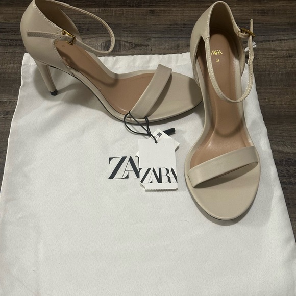 Zara Women's Beige Heeled Sandals - Picture 2 of 3
